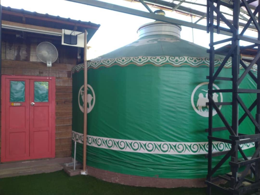 Rick Resort Teluk Intan Eksteriør billede