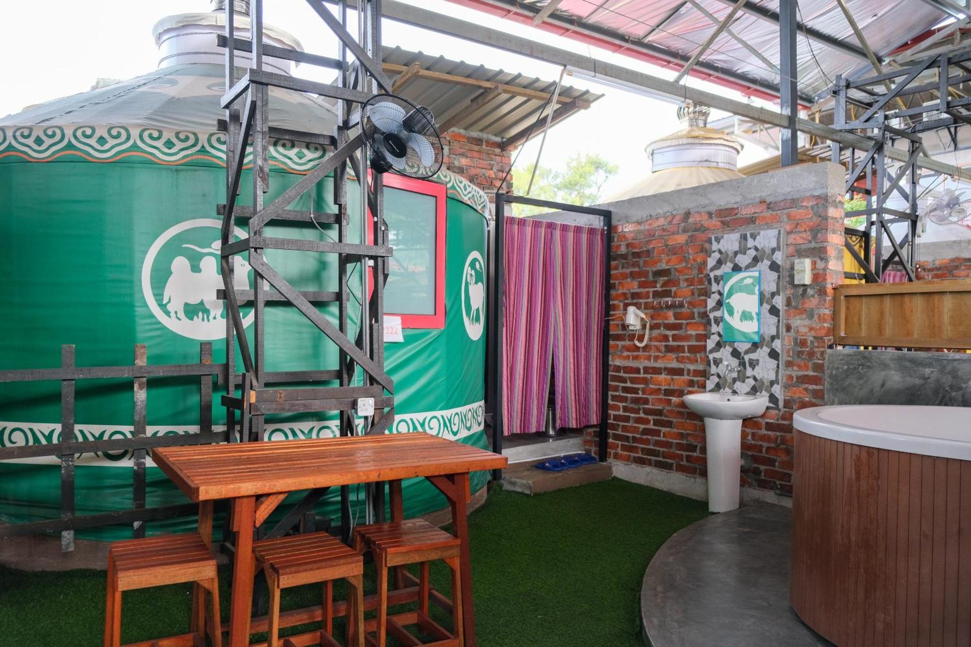 Rick Resort Teluk Intan Eksteriør billede
