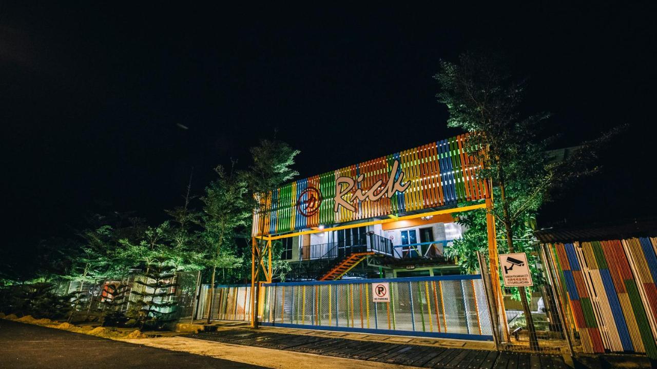 Rick Resort Teluk Intan Eksteriør billede